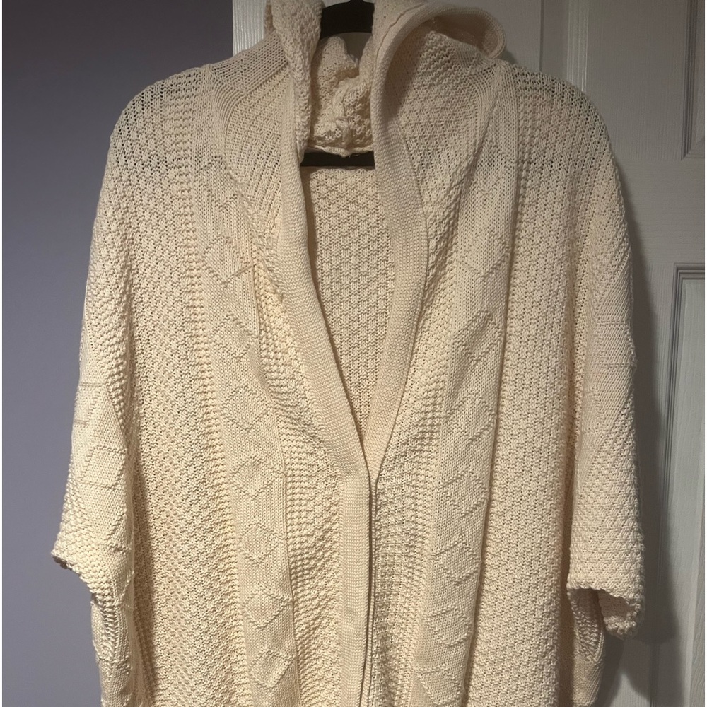 Preowned free people size medium cream, color women’s sweater cardigan